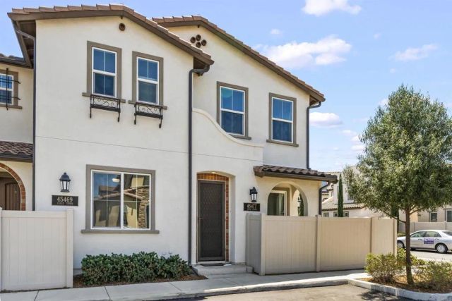 45477 Calle Cirros, Temecula, CA 92592