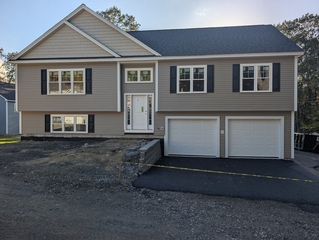 10 Gensell Avenue, Worcester, MA 01607