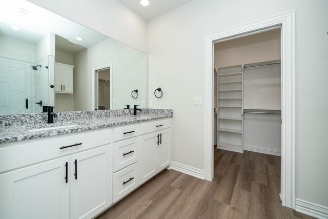 1427 Page Valley Cir, Longview, TX 75601