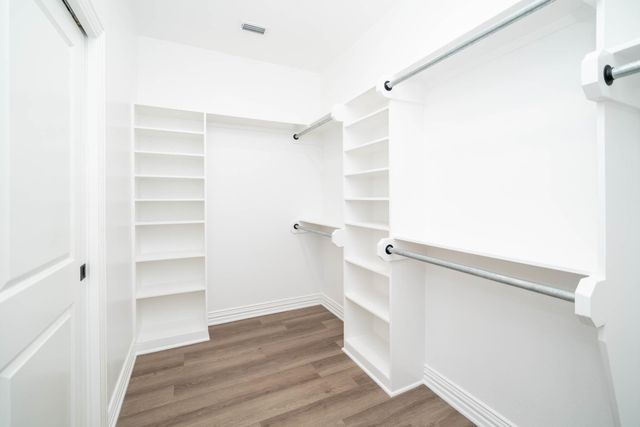 1427 Page Valley Cir, Longview, TX 75601