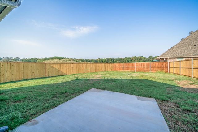 1427 Page Valley Cir, Longview, TX 75601