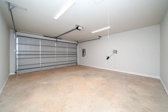 1427 Page Valley Cir, Longview, TX 75601