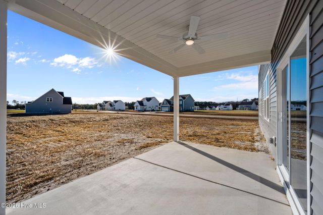 801 Tupelo Tree Drive, Hubert, NC 28539