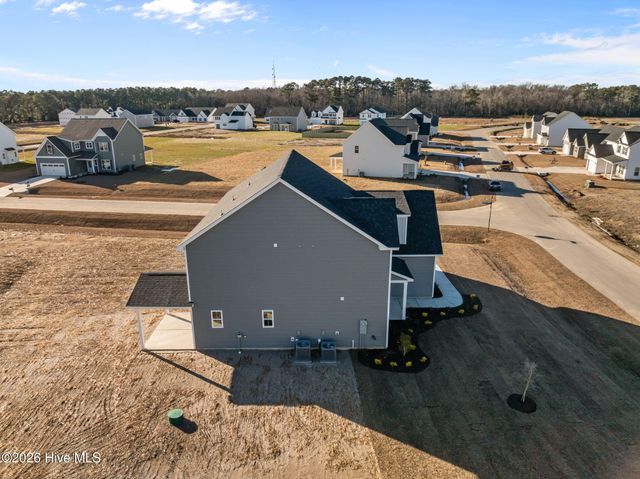 801 Tupelo Tree Drive, Hubert, NC 28539