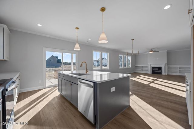 801 Tupelo Tree Drive, Hubert, NC 28539