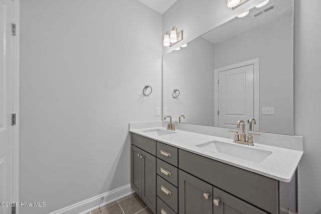 801 Tupelo Tree Drive, Hubert, NC 28539