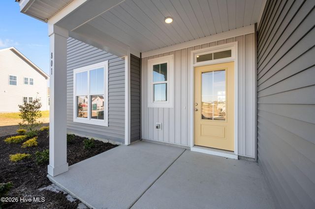 801 Tupelo Tree Drive, Hubert, NC 28539