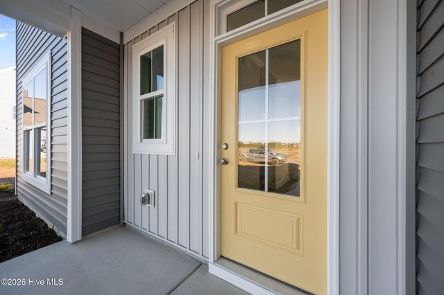 801 Tupelo Tree Drive, Hubert, NC 28539