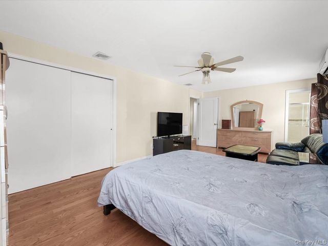 7307 185th Street, Fresh Meadows, NY 11366