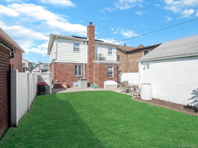7307 185th Street, Fresh Meadows, NY 11366