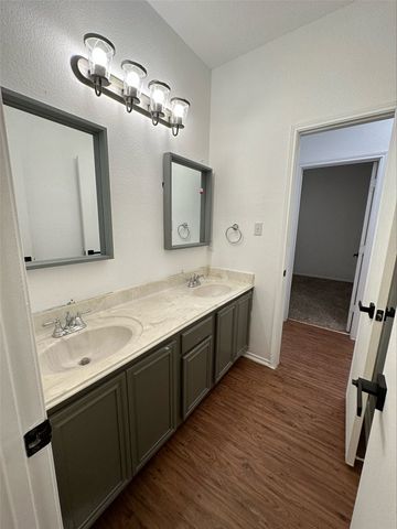 3601 Lasso Road, Fort Worth, TX 76262