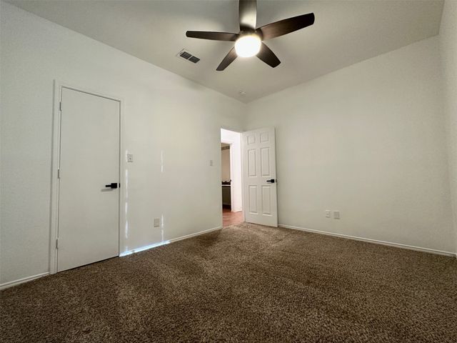 3601 Lasso Road, Fort Worth, TX 76262