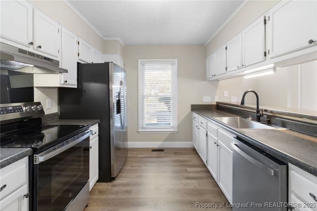 6986 Calamar Drive, Fayetteville, NC 28314