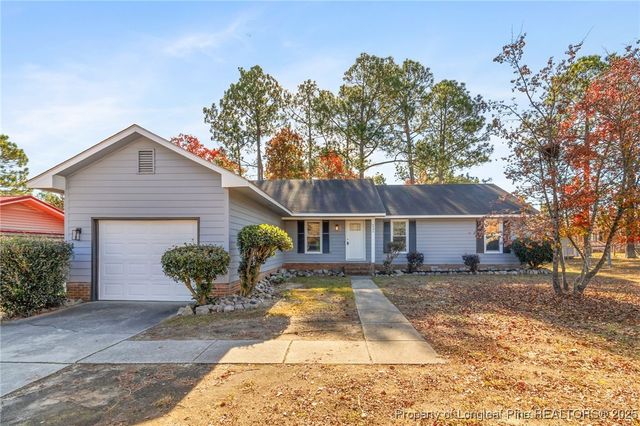 6986 Calamar Drive, Fayetteville, NC 28314