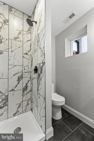 1724 N MILTON AVE, Baltimore, MD 21213