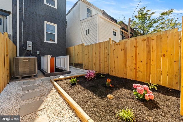1724 N MILTON AVE, Baltimore, MD 21213