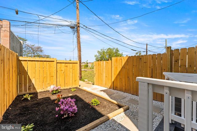 1724 N MILTON AVE, Baltimore, MD 21213