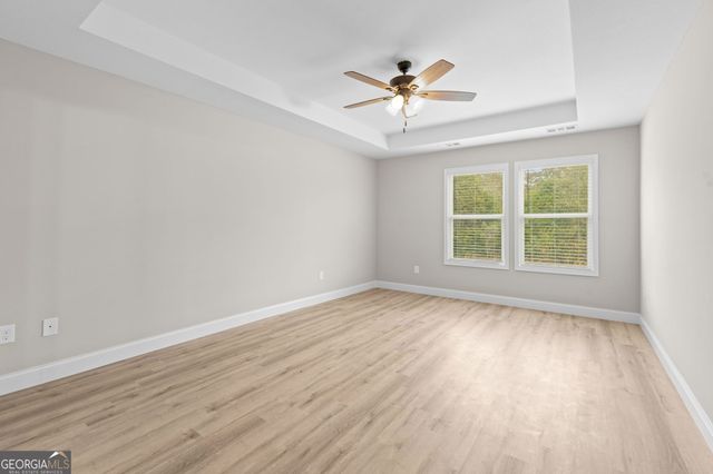 302 Beau Claire Circle, Byron, GA 31008