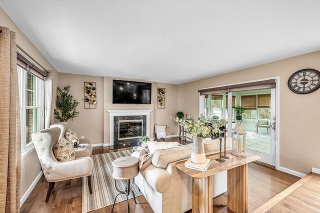 141 Tanglewood Drive, East Longmeadow, MA 01028