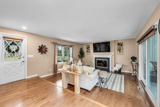 141 Tanglewood Drive, East Longmeadow, MA 01028