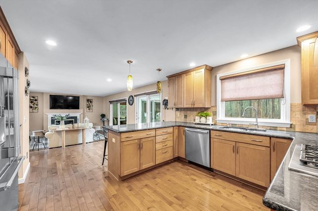 141 Tanglewood Drive, East Longmeadow, MA 01028