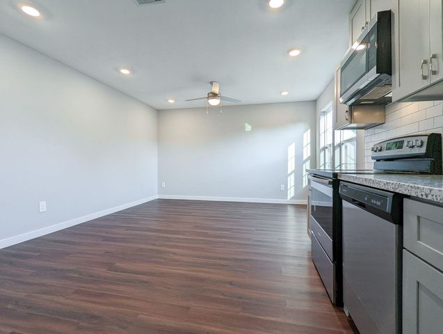 6811 Glass Street B, Houston, TX 77016
