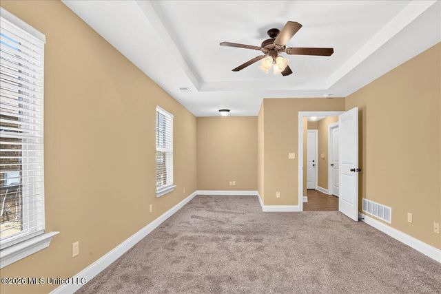 859 W Fairway Pointe Cove, Hernando, MS 38632