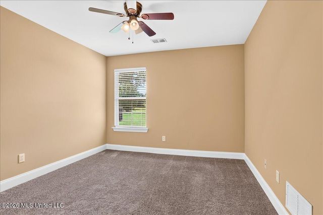 859 W Fairway Pointe Cove, Hernando, MS 38632