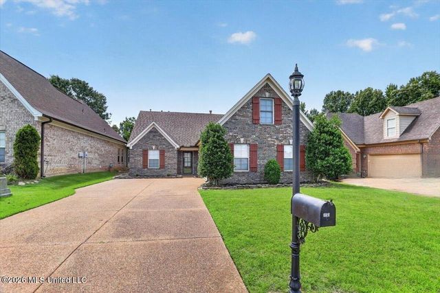 859 W Fairway Pointe Cove, Hernando, MS 38632