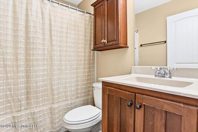 859 W Fairway Pointe Cove, Hernando, MS 38632