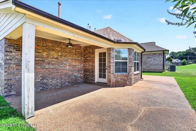 859 W Fairway Pointe Cove, Hernando, MS 38632