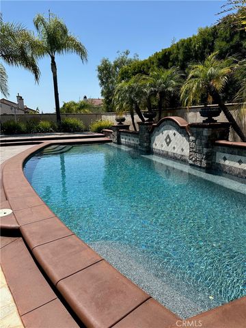 25351 MUSTANG Drive, Laguna Hills, CA 92653