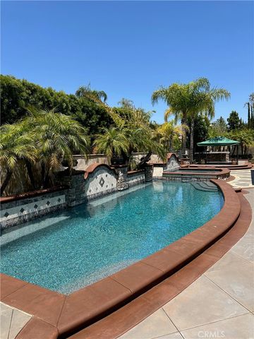 25351 MUSTANG Drive, Laguna Hills, CA 92653