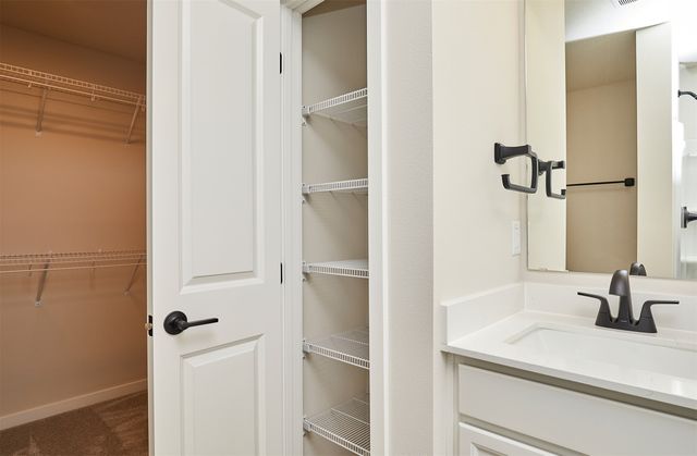 9922 Watermeadow Circle, Johnston, IA 50131