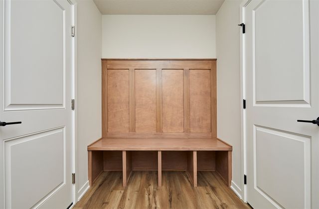 9922 Watermeadow Circle, Johnston, IA 50131