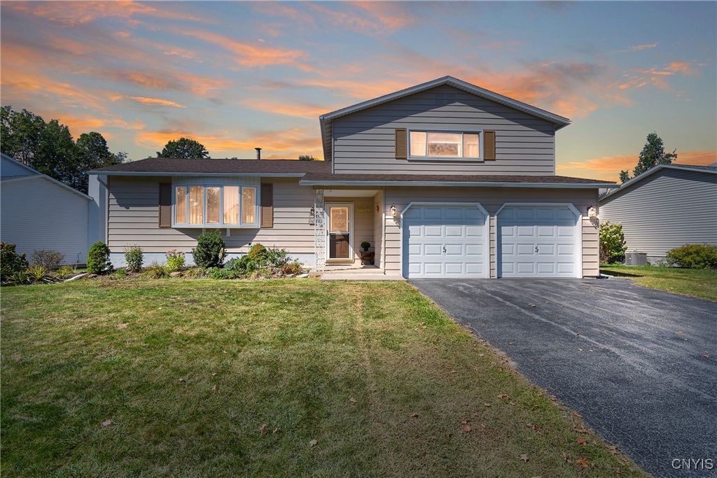 4960 Harvest Lane, Clay, NY 13088