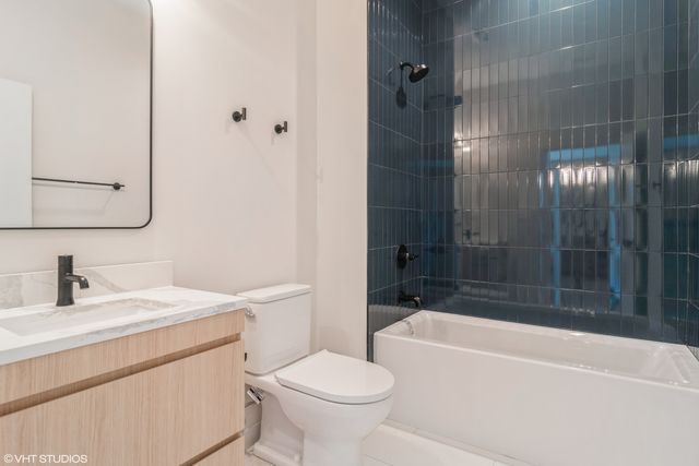 1775 N Clybourn Avenue 202, Chicago, IL 60614