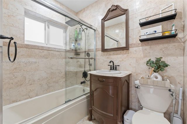 16110 NW 28th Pl, Miami Gardens, FL 33054