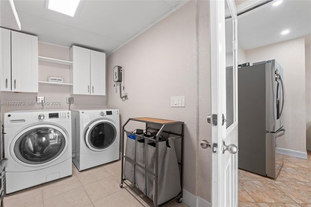 16110 NW 28th Pl, Miami Gardens, FL 33054