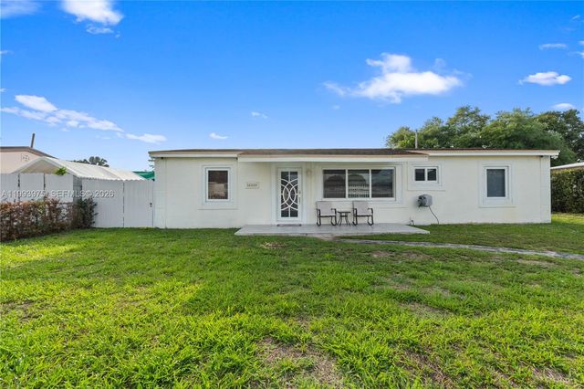 16110 NW 28th Pl, Miami Gardens, FL 33054