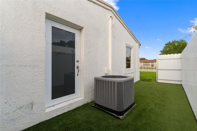 16110 NW 28th Pl, Miami Gardens, FL 33054