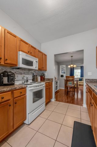 3855 Lochdale Terrace 1107, Lexington, KY 40514