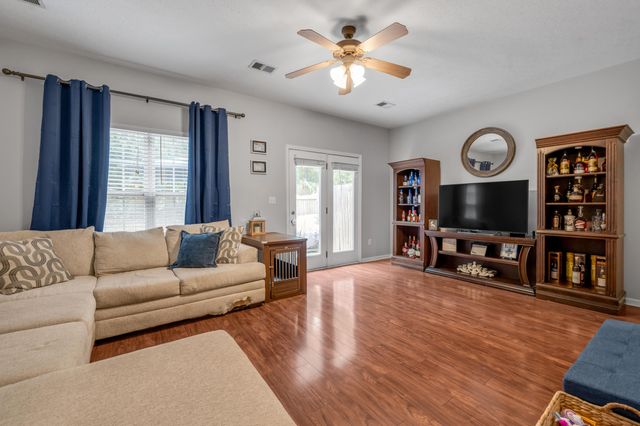 3855 Lochdale Terrace 1107, Lexington, KY 40514