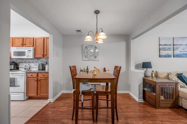 3855 Lochdale Terrace 1107, Lexington, KY 40514