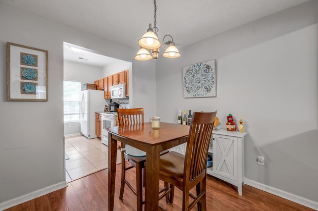 3855 Lochdale Terrace 1107, Lexington, KY 40514