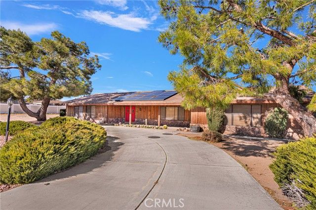 18110 Fairburn Street, Hesperia, CA 92345