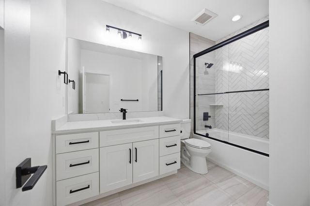 804 Shelburne Way, Nicholasville, KY 40356