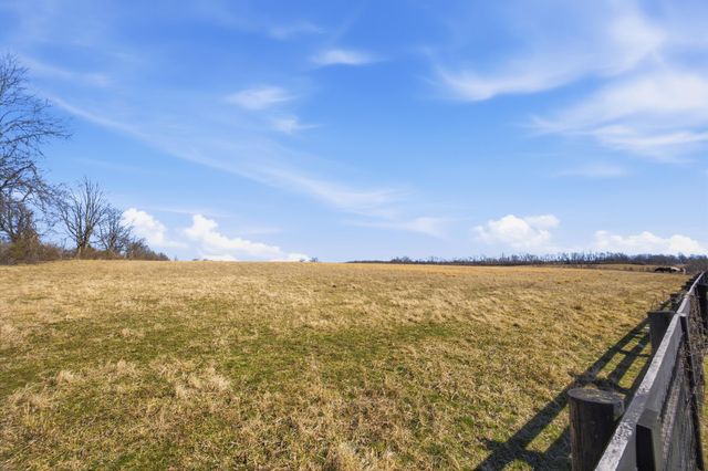 804 Shelburne Way, Nicholasville, KY 40356