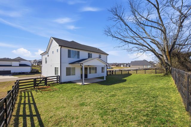 804 Shelburne Way, Nicholasville, KY 40356