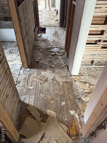 5735 Page Boulevard, St Louis, MO 63112